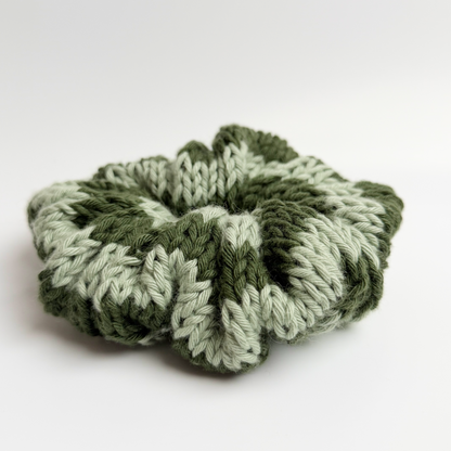 Gestricktes Scrunchie – Grün